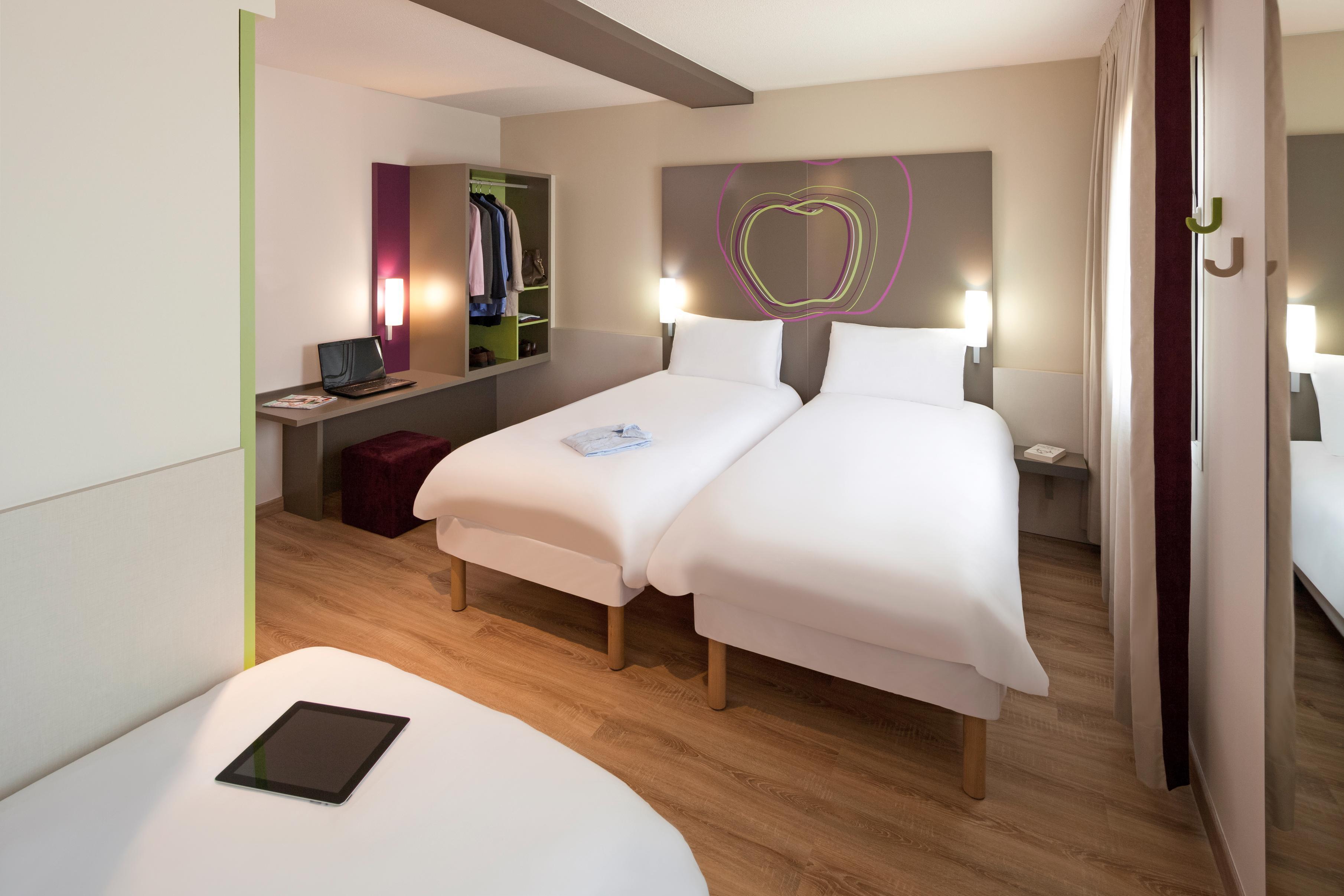 Hotel Ibis Styles Lleida Torrefarrera Экстерьер фото